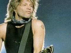 “Bon Jovi拒绝了吉他英雄